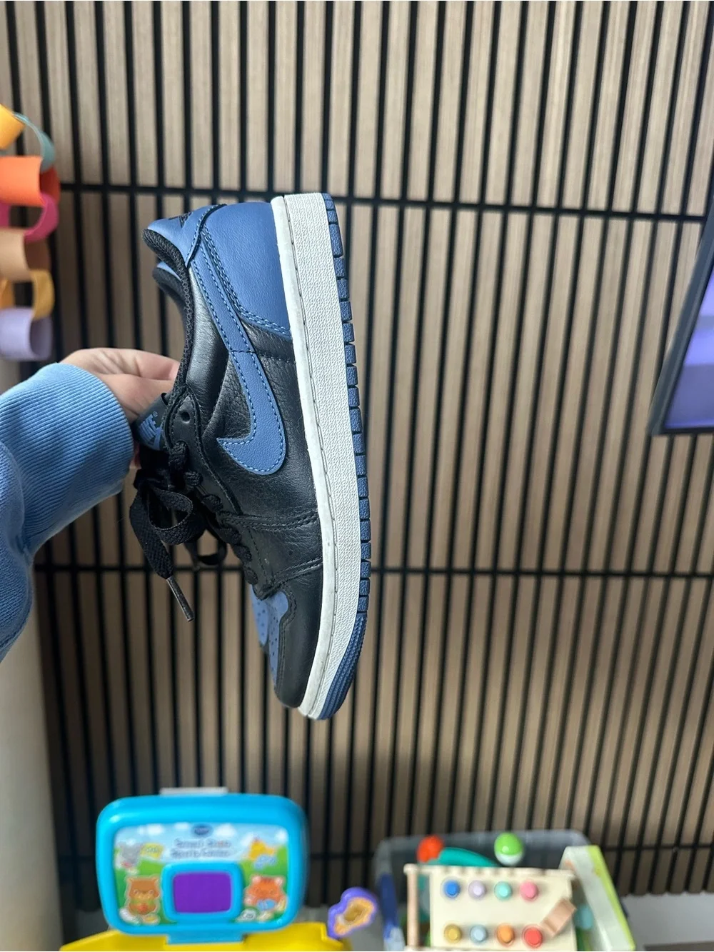 Air Jordan 1 Low ‘Mystic Navy’